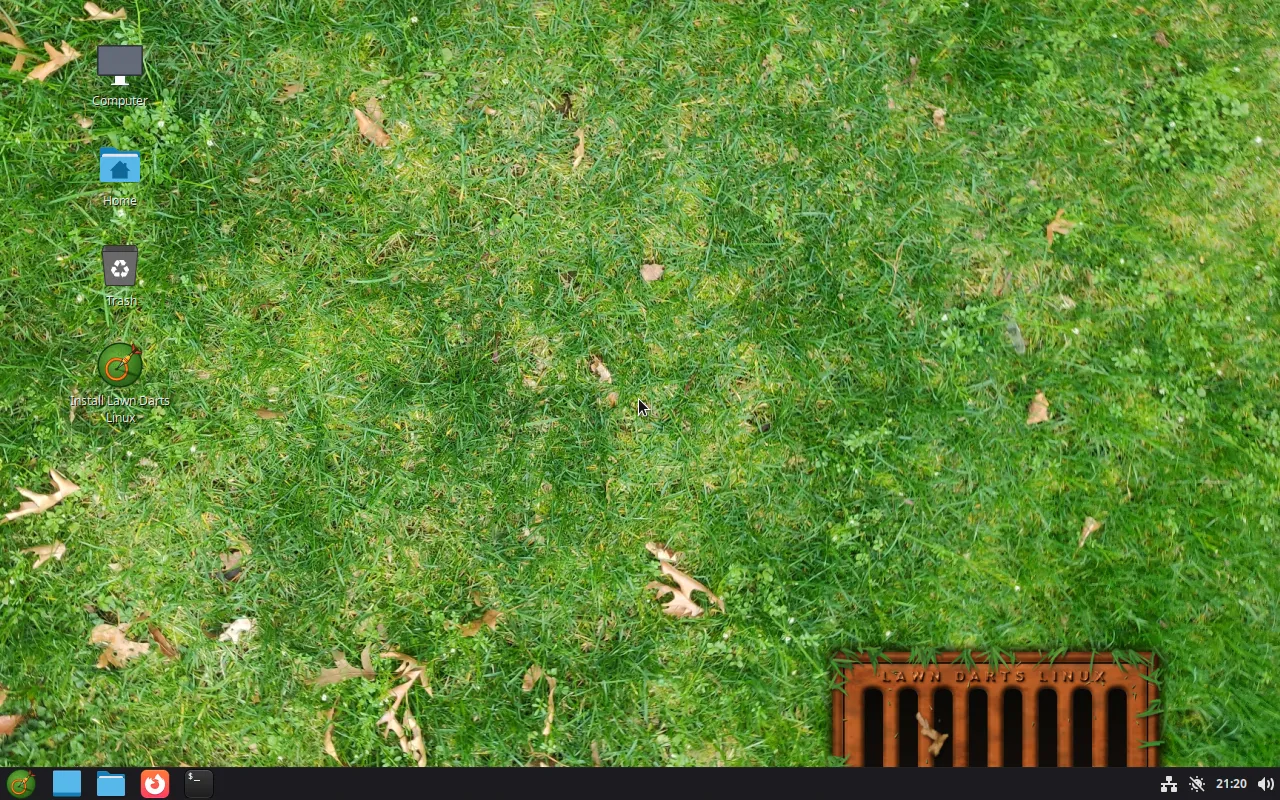 Lawn Darts Linux on Fedora 44: the Cinnamon desktop, as the boot test saw it